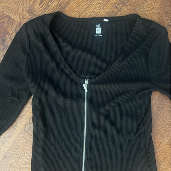 Garage top - Picture 2 of 2